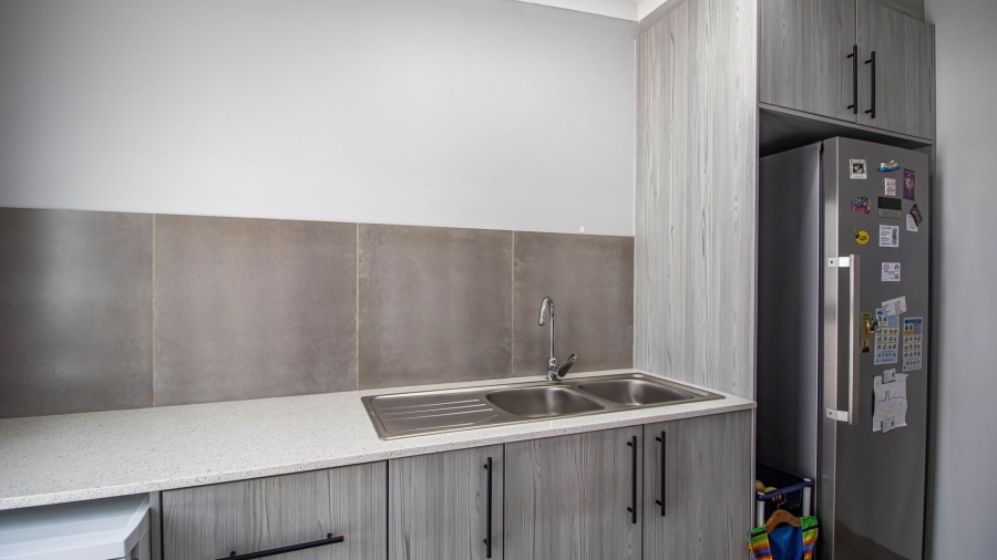 3 Bedroom Property for Sale in Atlantic Waves Estate Western Cape